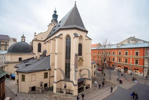 Комфортные апартаменты расположены в самом центре Львова. В 