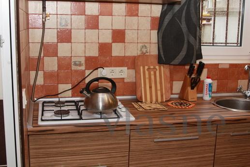 2 minutes from the sea, there are, Yevpatoriya - apartment by the day