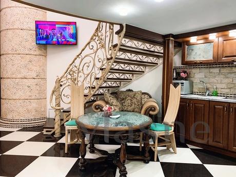 VIP clas apartment - Versal, Odessa - apartment by the day