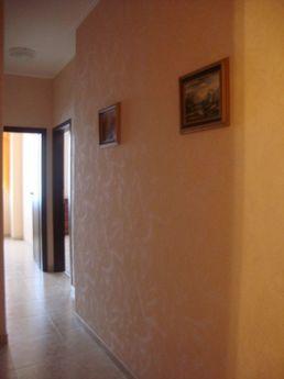 Rent 2-room apartment EURO Karl Marx., Dnipro (Dnipropetrovsk) - apartment by the day