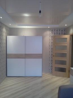 Rent an apartment in a new building on T, Odessa - apartment by the day
