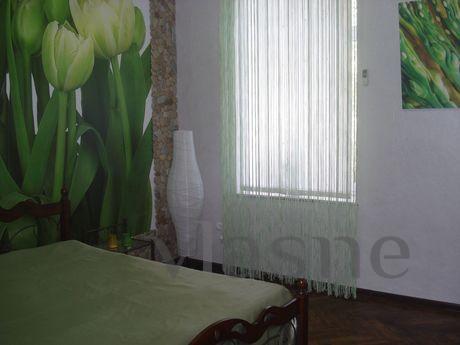 Luxury 2 k.kvartiru near Embankment, Yalta - apartment by the day