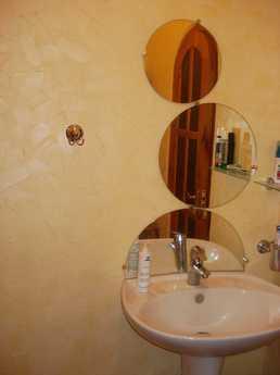 Luxury 2 k.kvartiru near Embankment, Yalta - apartment by the day