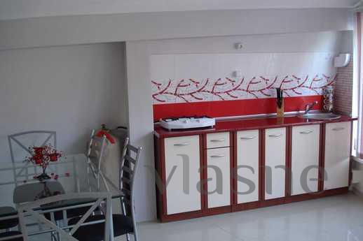 The third floor of the house in Kastropo, Yalta - apartment by the day