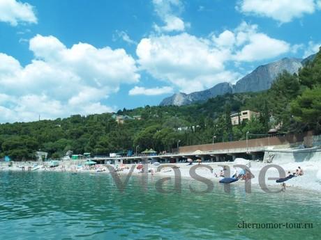 Detached house in Kastropol!, Yalta - apartment by the day