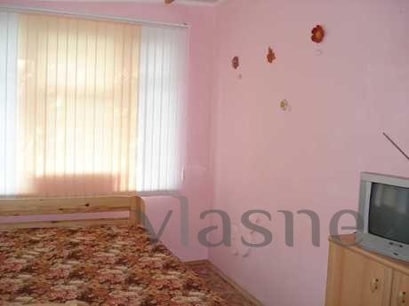 Detached house in Kastropol!, Yalta - apartment by the day