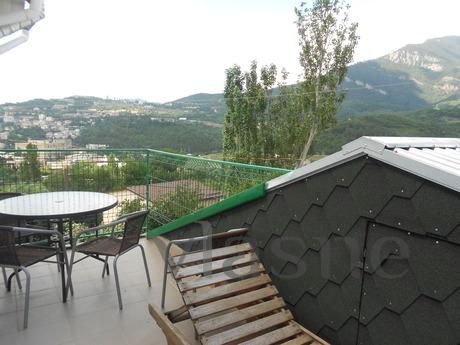 Family house in 2 levels, Yalta - apartment by the day