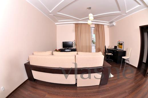 1 room. Apartment str. Shevchenko, up to, Yevpatoriya - apartment by the day
