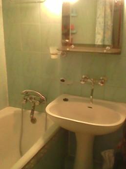 2-bedroom apartment, Chernomorsk (Illichivsk) - apartment by the day