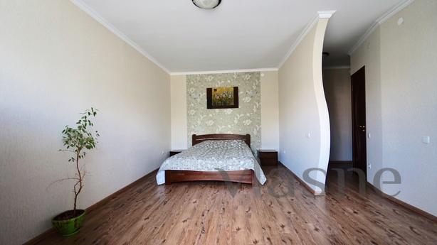 Посуточно Центр, ремонт, пр.Мира 35, Чернигов - квартира посуточно