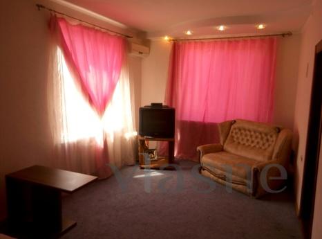 Mini-hotel 'Sunrise' by the se, Odessa - apartment by the day