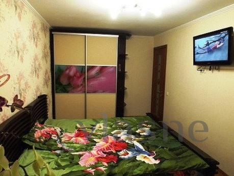 Apartment for Rent 1500 rubles, Yevpatoriya - apartment by the day