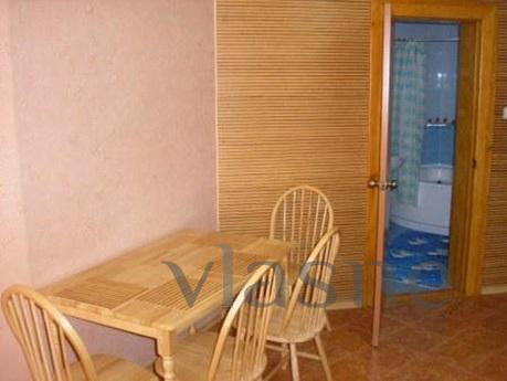 Apartment for Rent 1500 rubles, Yevpatoriya - apartment by the day