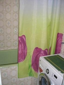 Apartment for Rent 1500 rub, Yevpatoriya - apartment by the day