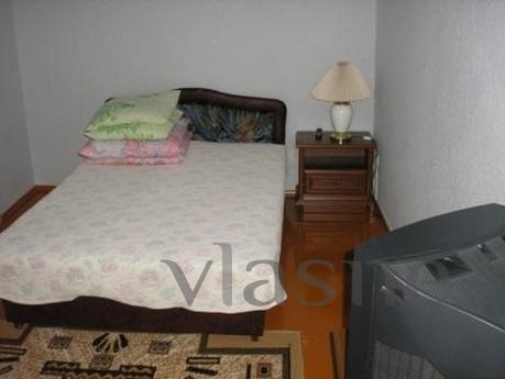 Apartment for Rent 1500 rub, Yevpatoriya - apartment by the day