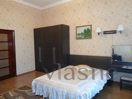 Chic 2x apartment in the center of Yevpa, Yevpatoriya - apartment by the day