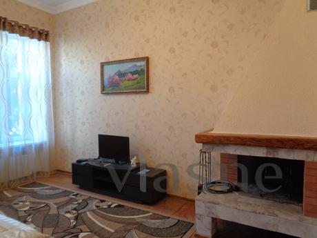 Chic 2x apartment in the center of Yevpa, Yevpatoriya - apartment by the day