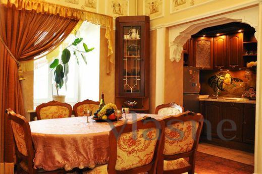 VIP Deribasovskaya, 10, Odessa - apartment by the day