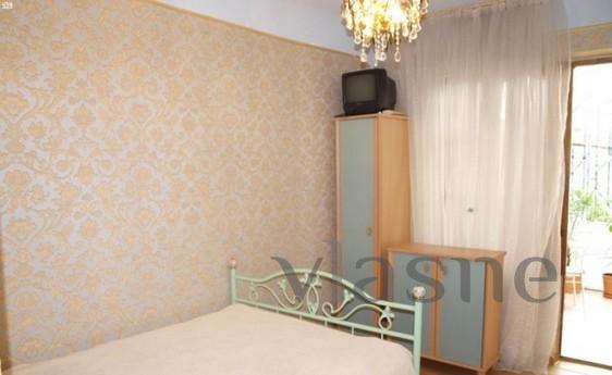 3-х комнатная квартира в центре Ялты, Ялта - квартира посуточно