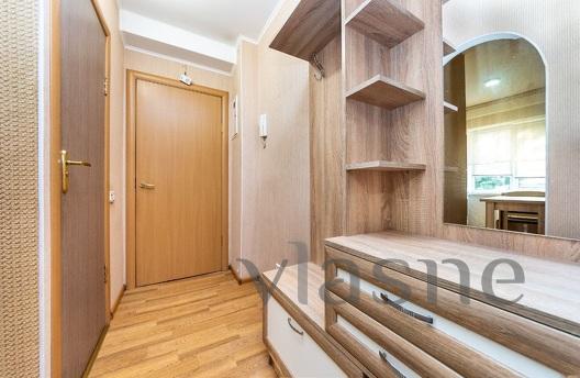 2 sq.m. Shalimova, NAU, ISIDA, Dorogozhichi, Kyiv - apartment by the day