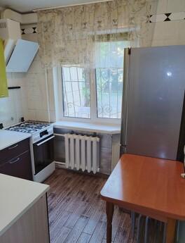 2 square meters to Bilya Park, Shalimova, NAU, Kyiv - apartment by the day