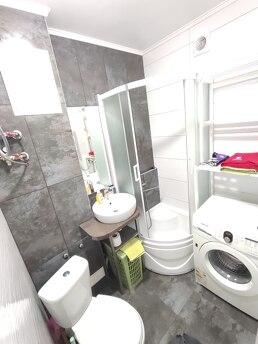 Затишна,простора, світла оселя з роздільними кімнатами. 
Пор