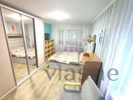 2к кв біля парку, Шалімова, НАУ, Киев - квартира посуточно