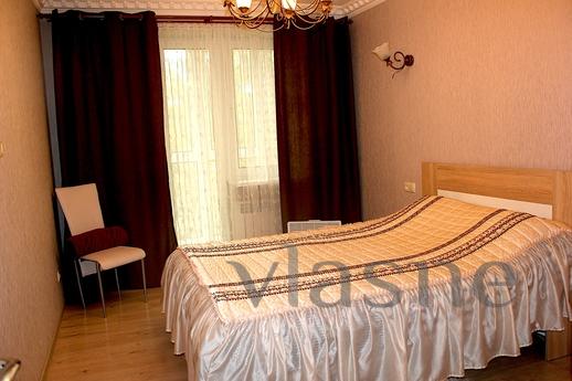Luxury apartments in the city center, Kherson - apartment by the day