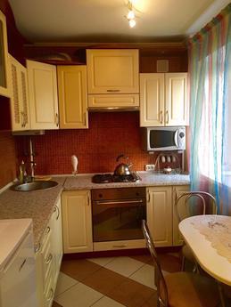2-room apartment in the center, Cherkasy - apartment by the day