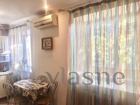 2-room apartment in the center, Cherkasy - apartment by the day