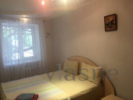 2-room apartment in the center, Cherkasy - apartment by the day