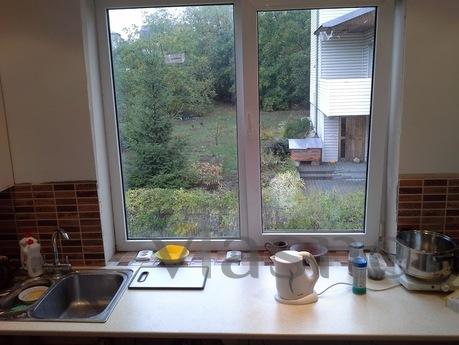 4 beds, underfloor heating, parking, Ivano-Frankivsk - apartment by the day