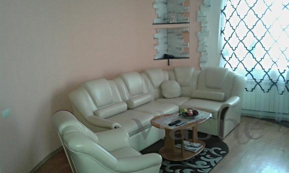 2-in. Center. Overlooking the Independen, Kyiv - apartment by the day