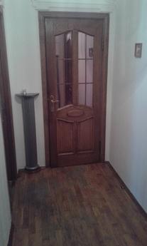 Center apartment 4 rooms, Kyiv - apartment by the day