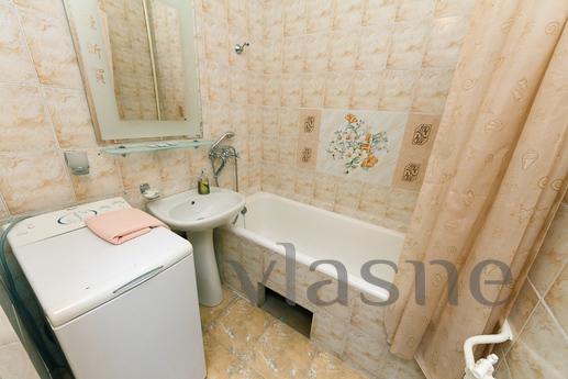 2 bedroom apartment Kreshchatik, Kyiv - apartment by the day