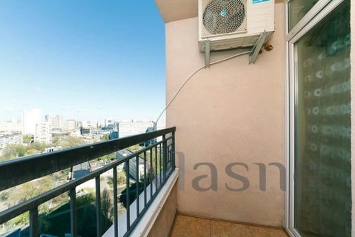 1 bedroom apartment in a new building, Kyiv - apartment by the day