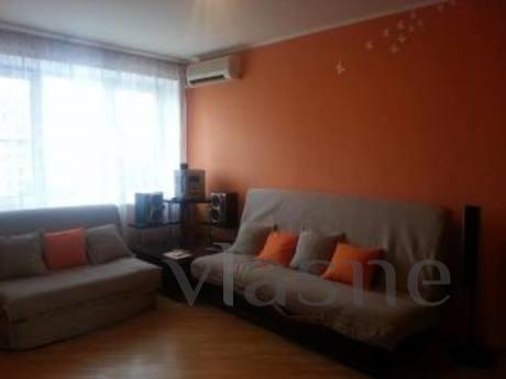 5 minutes to the center !!!, Uzhhorod - apartment by the day