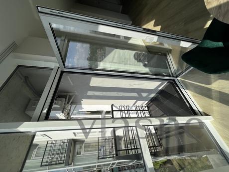 2-room Suite in Elitny Novobudovo, Khmelnytskyi - apartment by the day