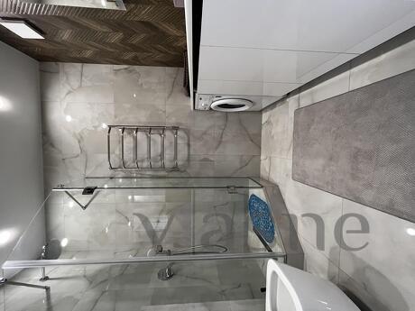 2-room Suite in Elitny Novobudovo, Khmelnytskyi - apartment by the day