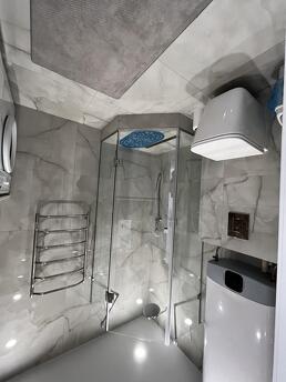 2-room Suite in Elitny Novobudovo, Khmelnytskyi - apartment by the day