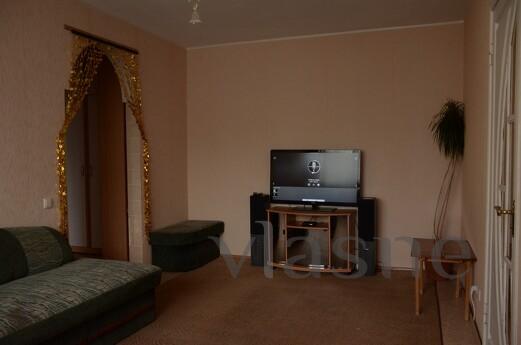 Rent daily 3-room apartment, Chernomorsk (Illichivsk) - apartment by the day