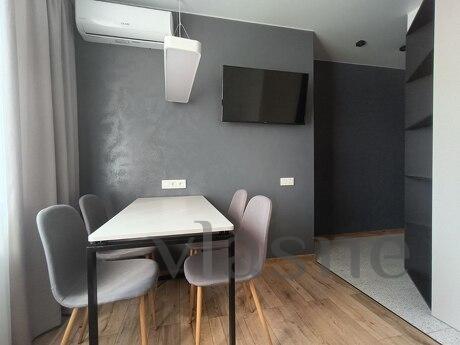 A haven for mandrivniks on the right, Dnipro (Dnipropetrovsk) - apartment by the day