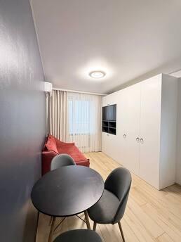 Quiet, clean and casual interior, Dnipro (Dnipropetrovsk) - apartment by the day