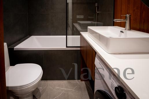 Quiet apartment in charge of Bartolomeo ta, Dnipro (Dnipropetrovsk) - apartment by the day