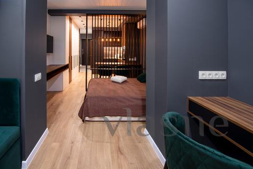 Quiet apartment in charge of Bartolomeo ta, Dnipro (Dnipropetrovsk) - apartment by the day