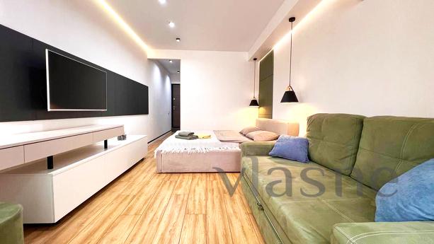 Modern design and comfort in the best area, Dnipro (Dnipropetrovsk) - apartment by the day