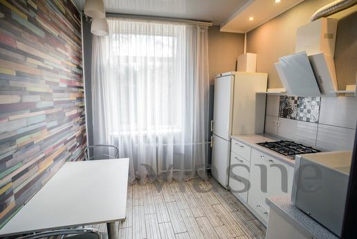 Центр міста і спокійний простір на невис, Днепр (Днепропетровск) - квартира посуточно