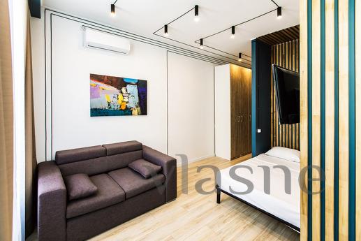 Уяви: ти повертаєшся після дня зустрічей, а квартира зустріч