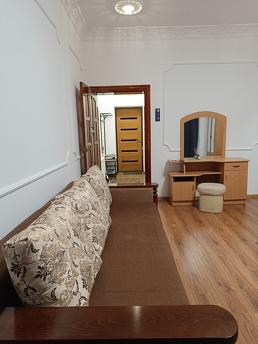 Similar rental of a one-room apartment, Chernivtsi - apartment by the day