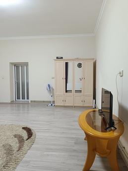 Two-room apartment in the center, Chernivtsi - apartment by the day